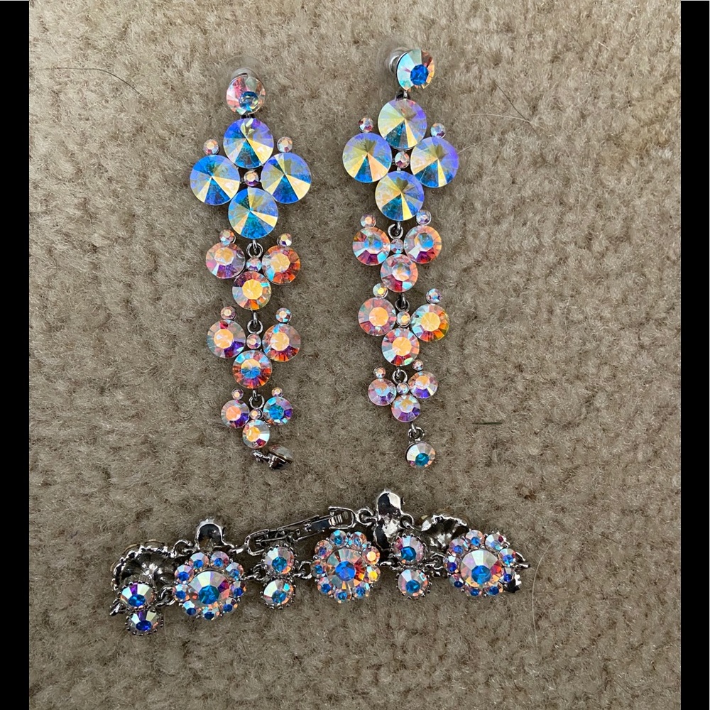 Silver iridescent Earring and Bracelet Set